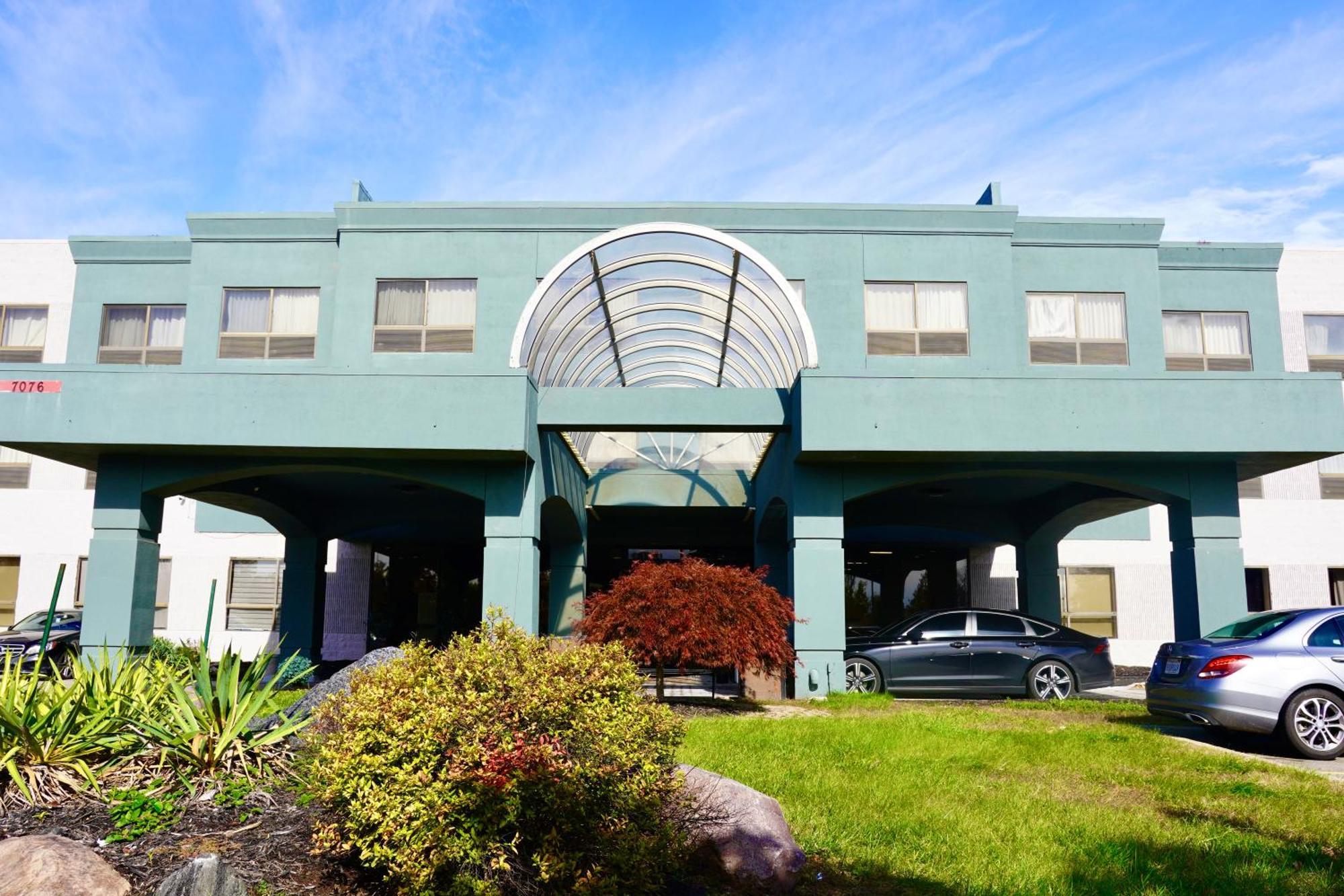 American Inn & Suites Уотърфорд Екстериор снимка